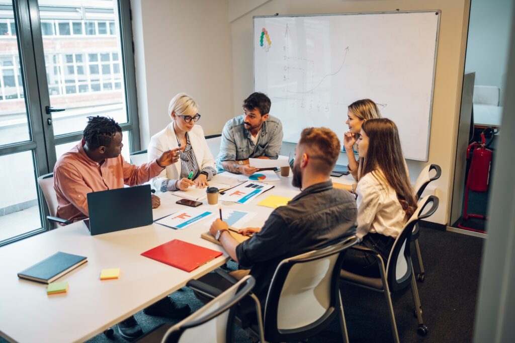 Business Meetings: 6 Steps to Create an Effective Agenda